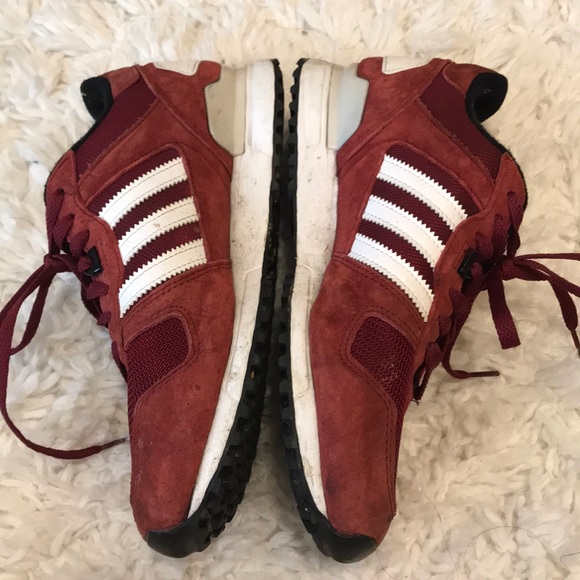 maroon and white adidas shoes